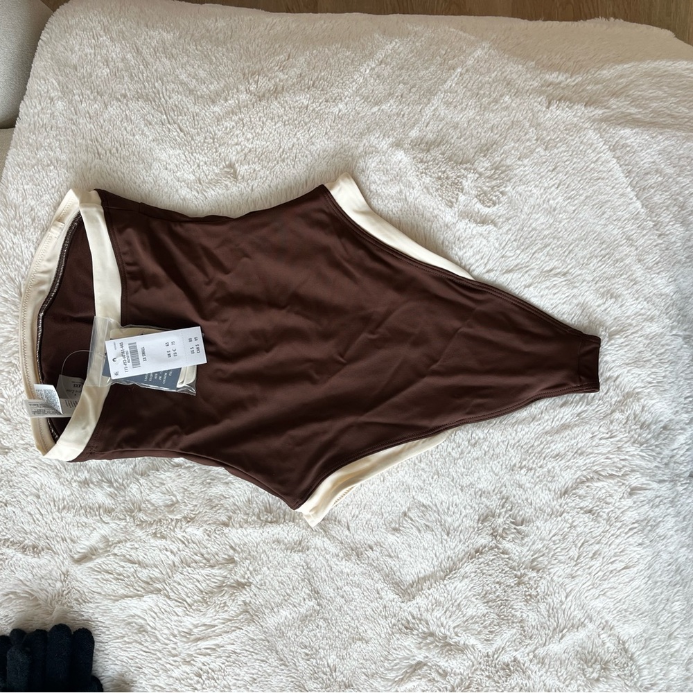 A&F Brown and Cream Strapless Swimsuit - Picture 8 of 8
